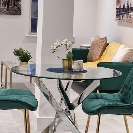 George House Newbury Luxury Apartments Buitenkant foto