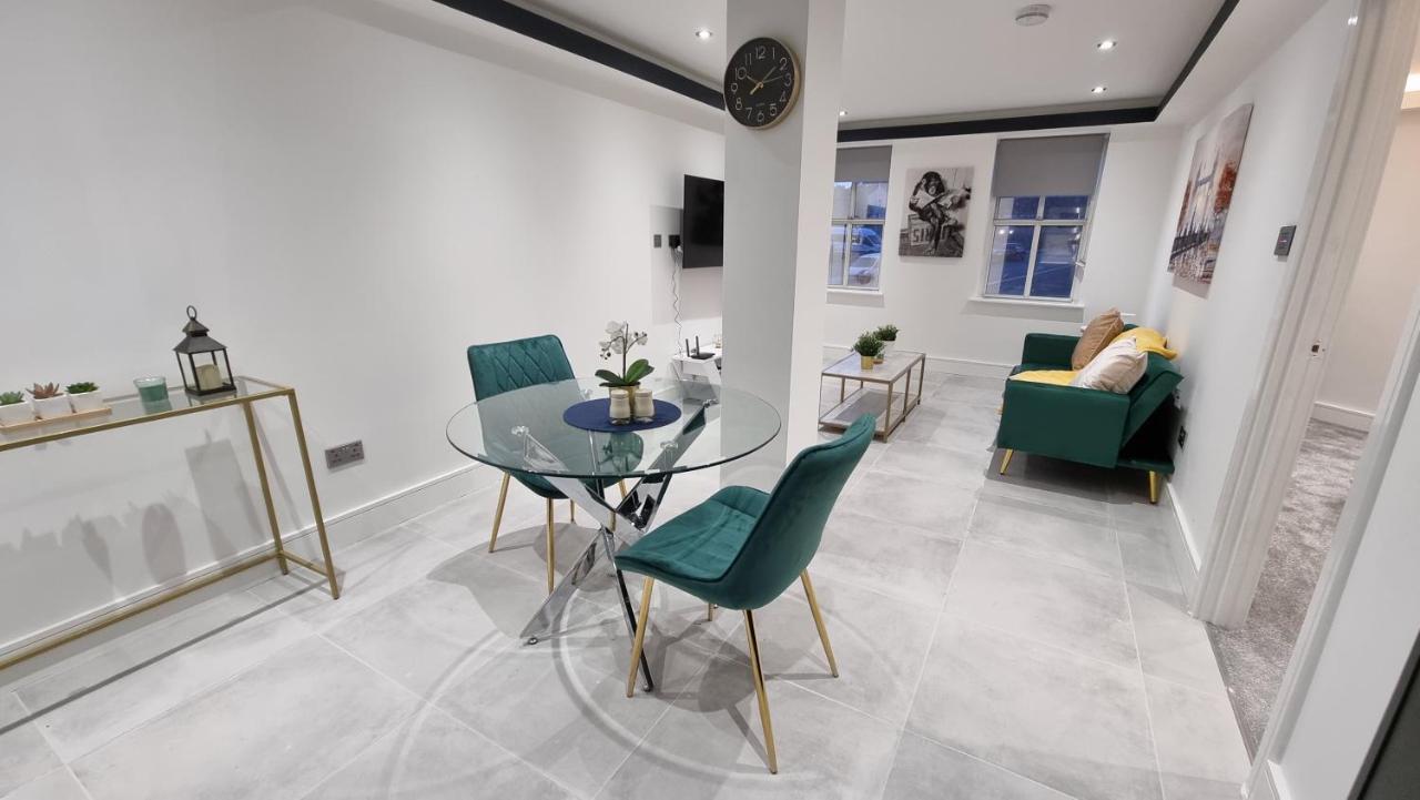 George House Newbury Luxury Apartments Buitenkant foto