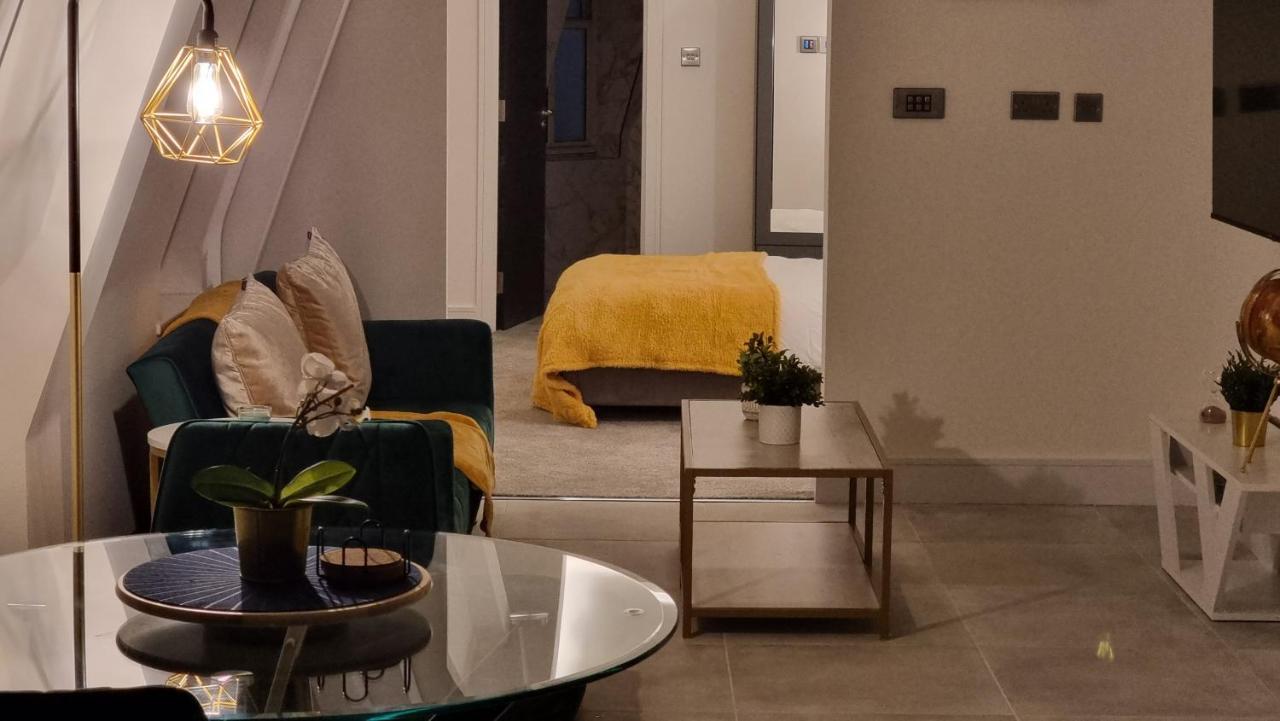 George House Newbury Luxury Apartments Buitenkant foto